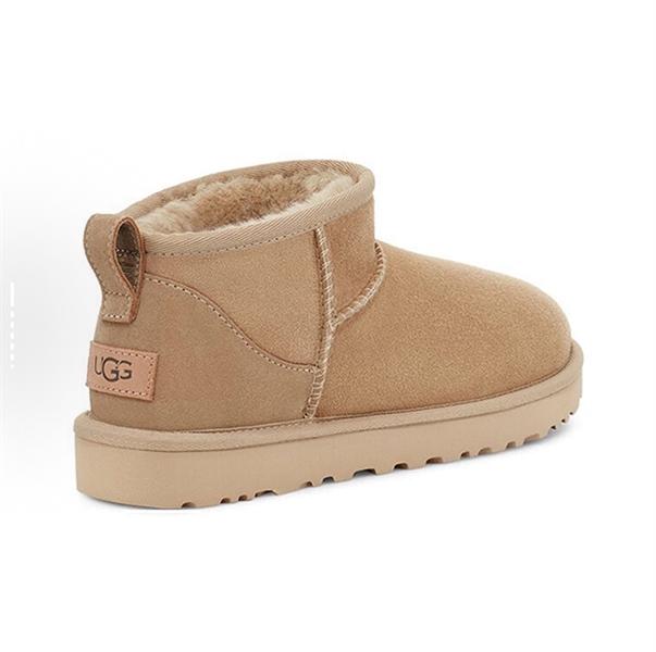 UGG US Ultra Mini Classic Boots