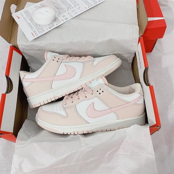 Nike Dunk Low "Orange Pearl"