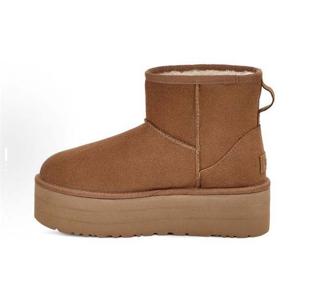 UGG US Ultra Classic Boots