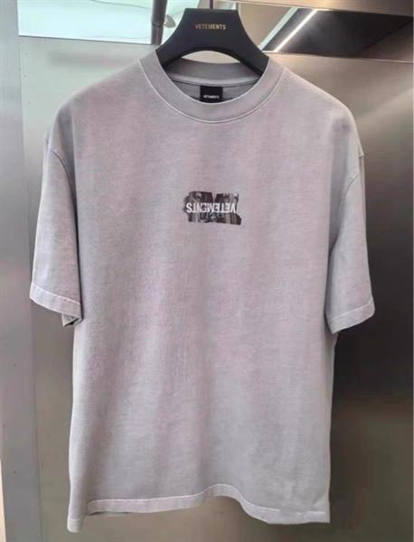 Vetements Portrait Oversize Tee