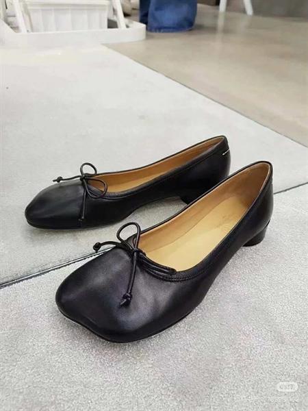 MM6 Anatomic Ballet Flats