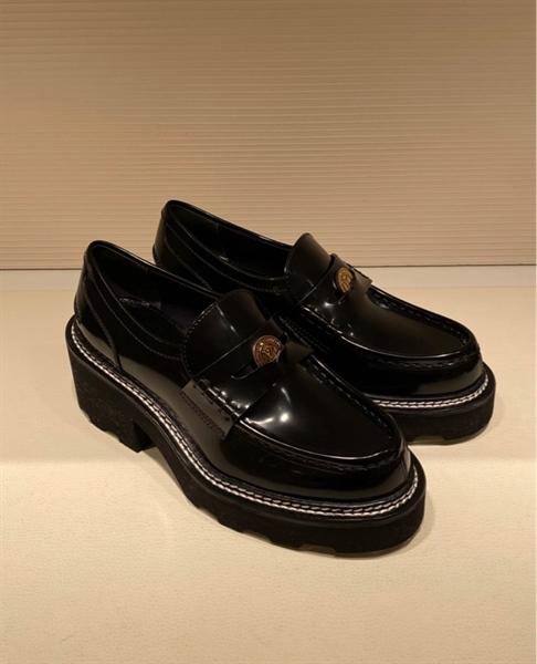 LV Beaubourg Loafer