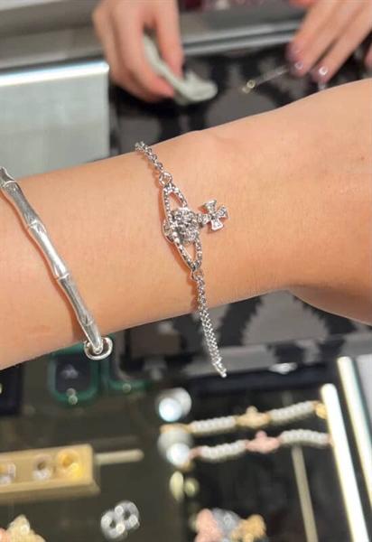 Vivienne Westwood Mayfair Bas Relief Pendant Bracelet