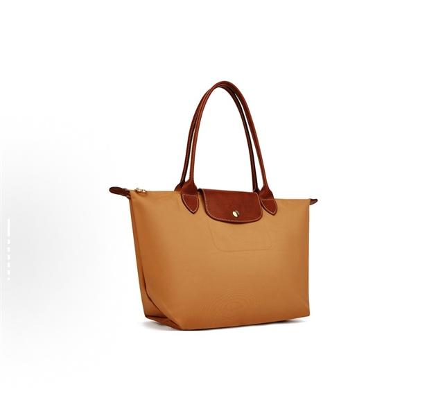 Longchamp Le Pliage Medium Tote Bag