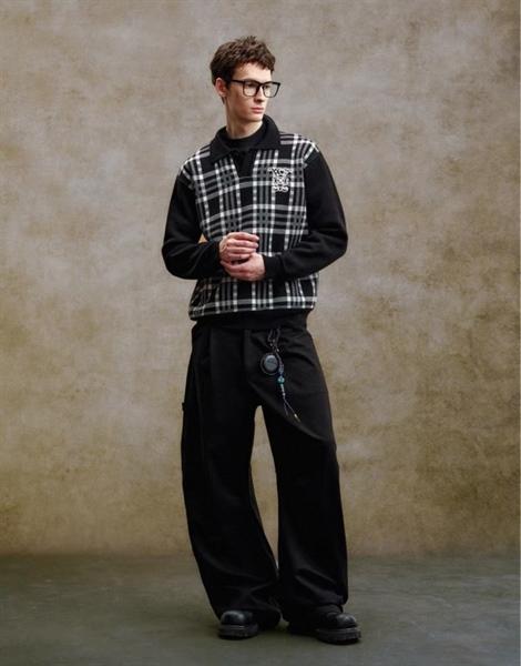 YadCrew Stacked Oversized Black Jeans