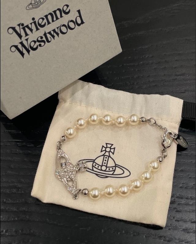 Vivienne Westwood Mini Bas Relief Pearl Bracelet